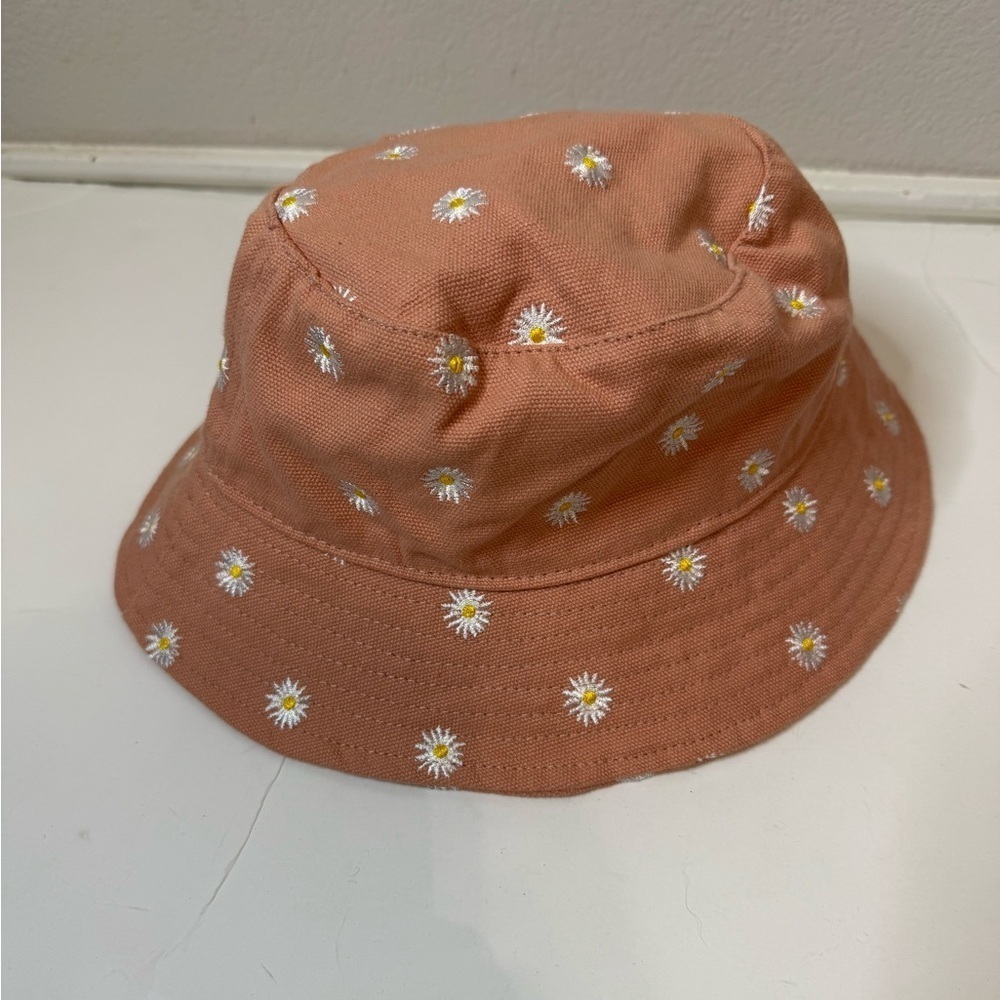 Urban Outfitters Daisy Embroidered Pink Cotton Twill Bucket Hat